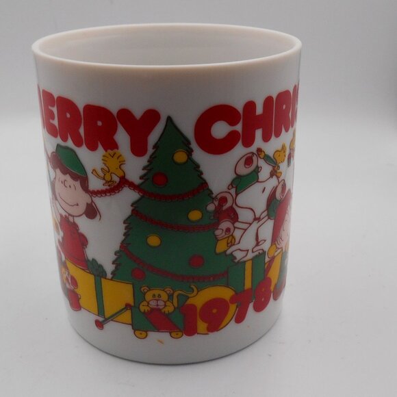 VINTAGE PEANUTS MERRY CHRISTMAS COFFEE TEA MUG CUP COLLECTIBLE CIRCA 1978 - Picture 4 of 8